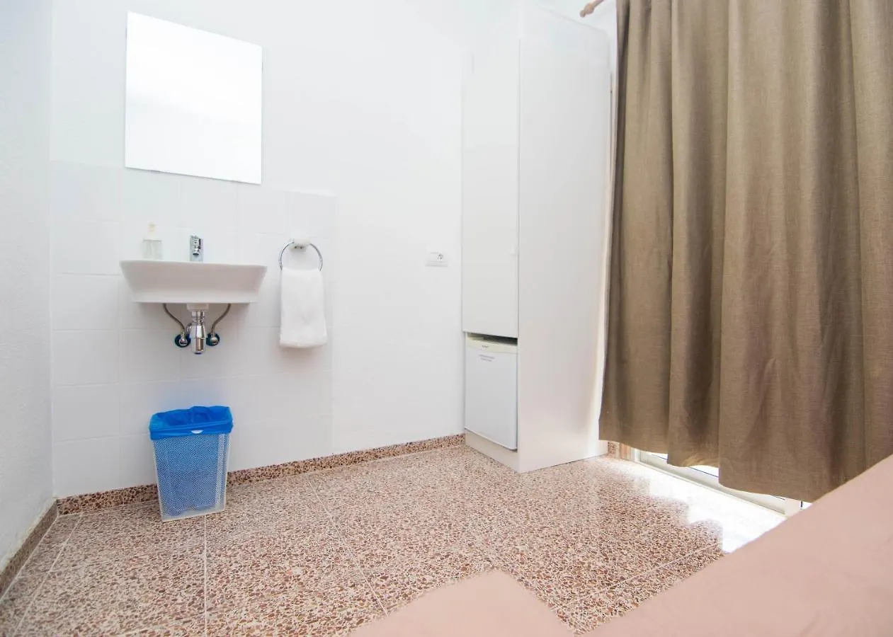 Guest house Pension Alcala